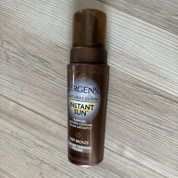 Jergens Natural Glow Instant Sun Sunless Tanning Mousse, Light Bronze, 6 oz New - Picture 1 of 3